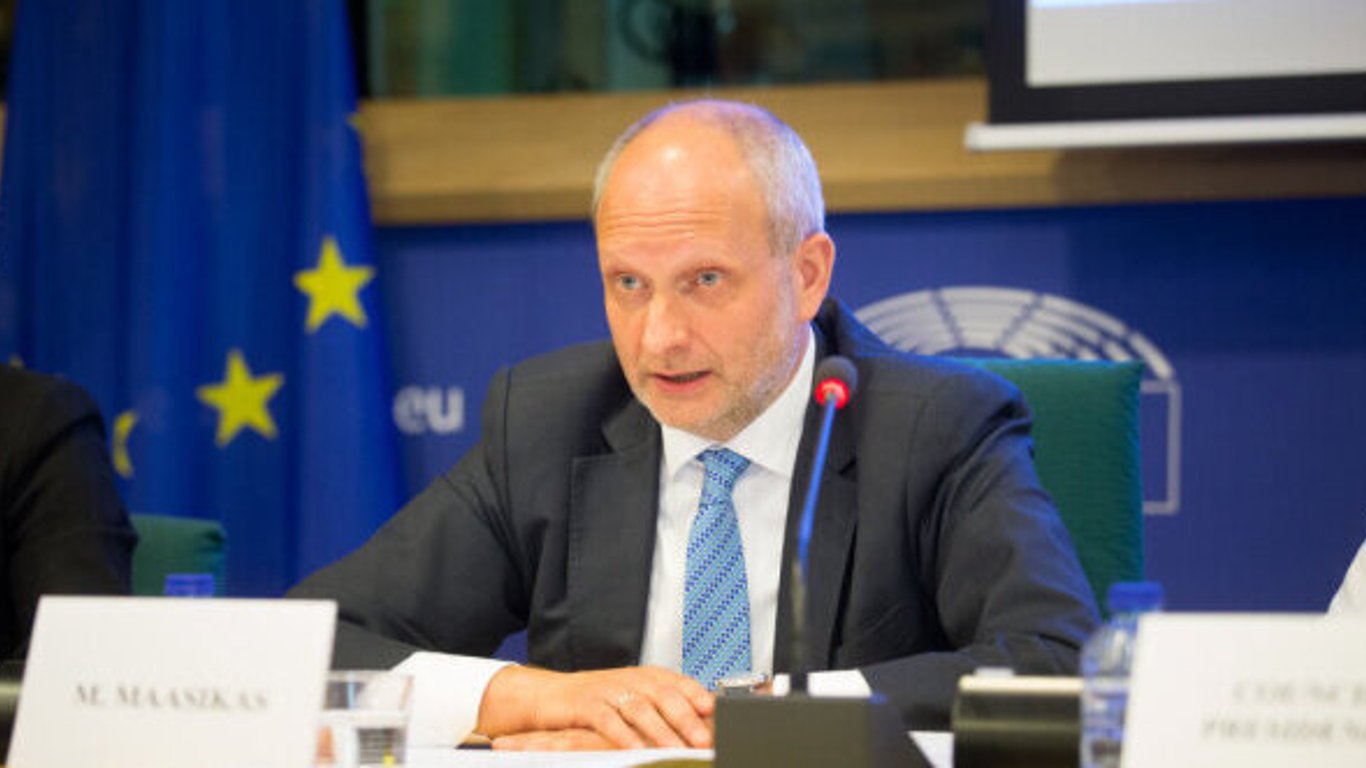 Посол ЄС запевнив, що восьмий пакет санкцій проти рф буде прийнято