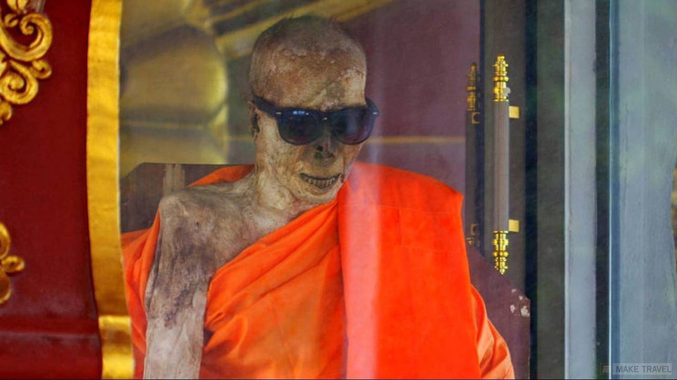 Луанг Пхо Яй - монах з Таїланду перетворюється на живу мумію - відео