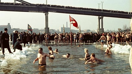 Сніг, мороз і товстий лід: як гартувалися кияни взимку. Фото - 285x160