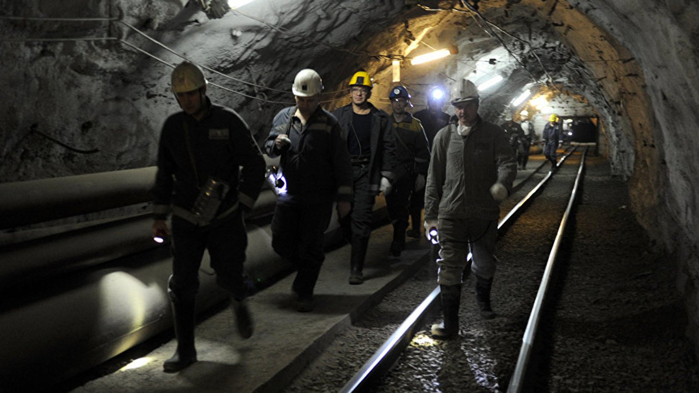 На Днепропетровщине авария на шахте - пострадали трое горняков