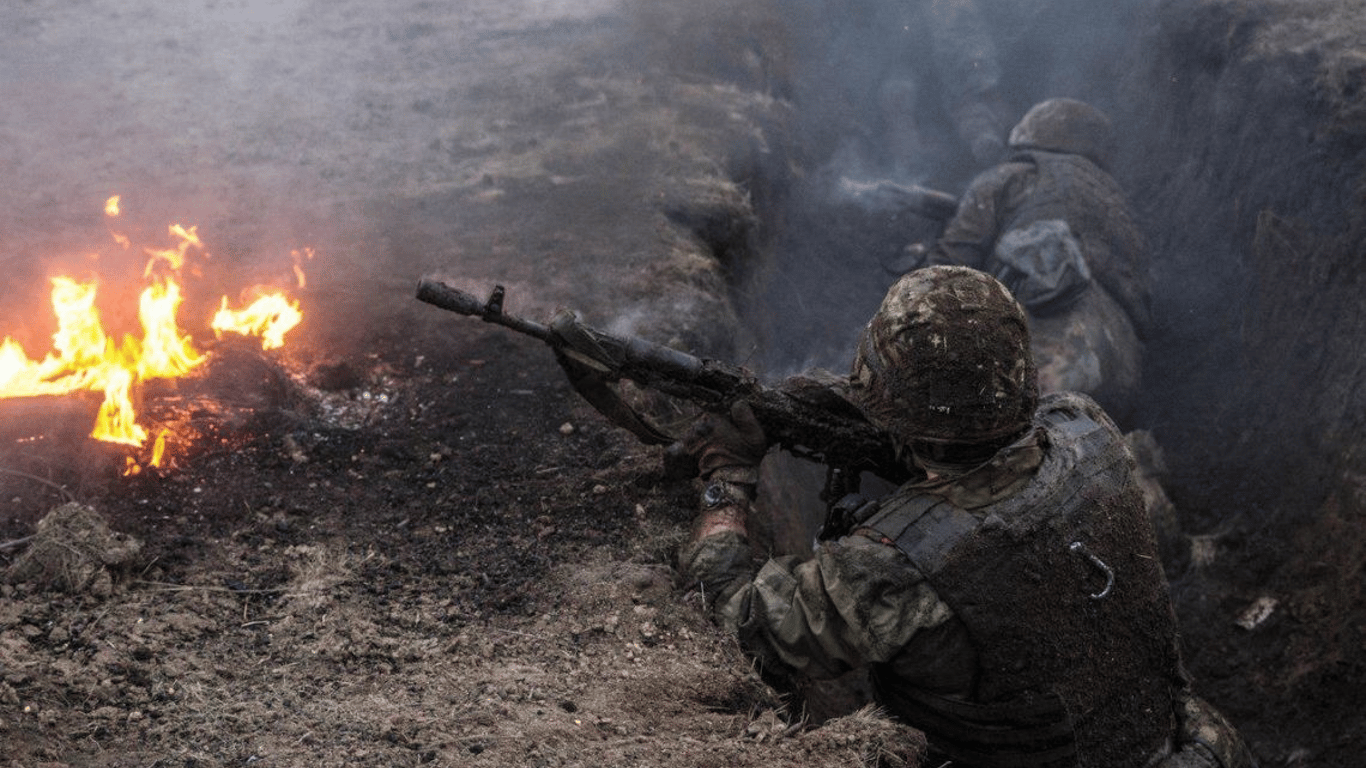 На Донбасі окупанти поранили трьох українських військових