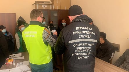 В Одесской области задержали 11 мигрантов с Ближнего Востока и Азии - 285x160