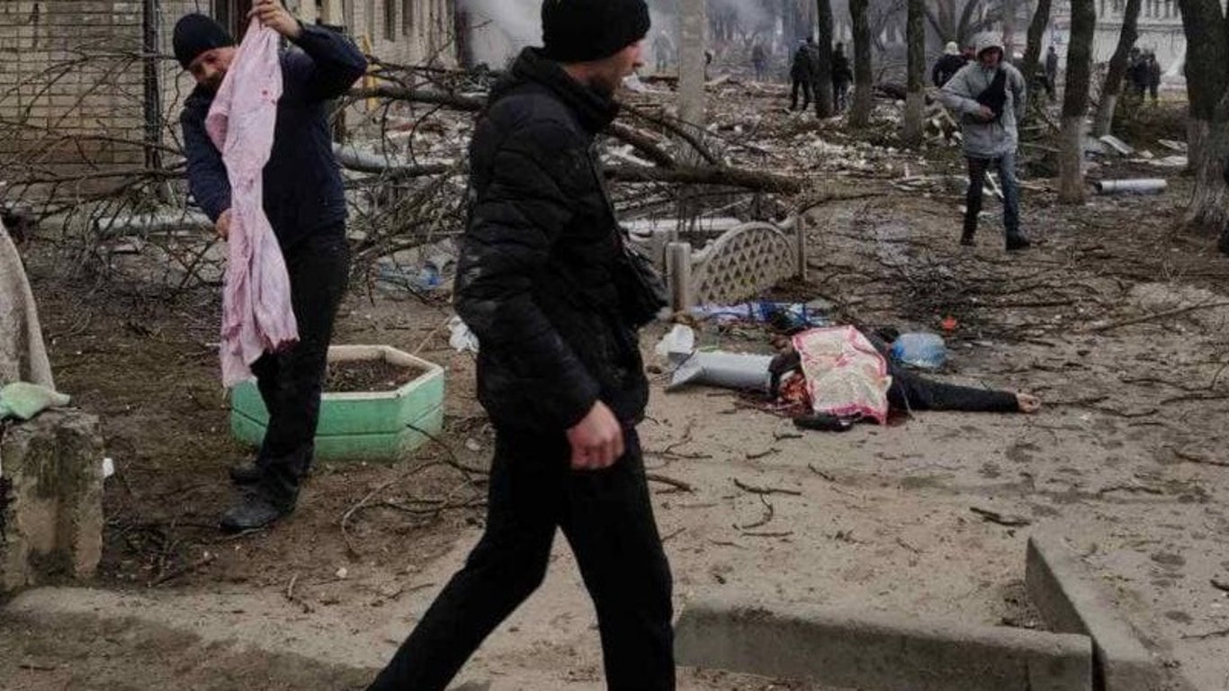 В Харькове под удар российской авиации попали жилые дома Новобаварского района