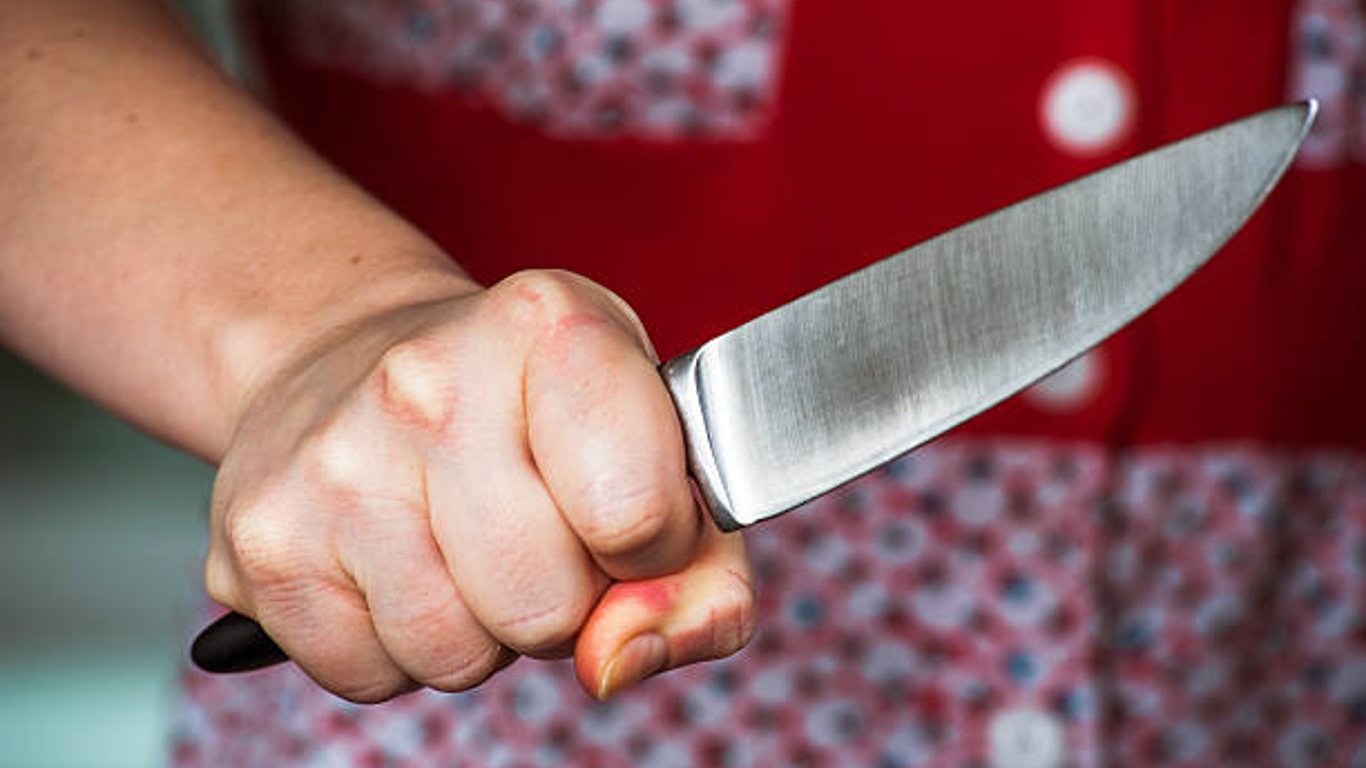 На Харківщині жінка встромила ножа у чоловіка – суд виніс вирок