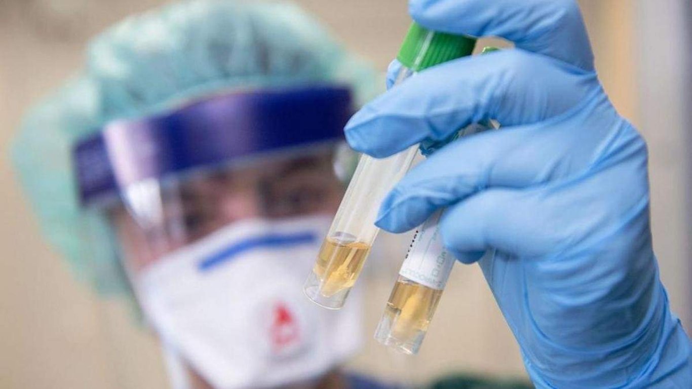 Новий і небезпечний штам коронавірусу виявили у ПАР: вчені пояснили загрозу