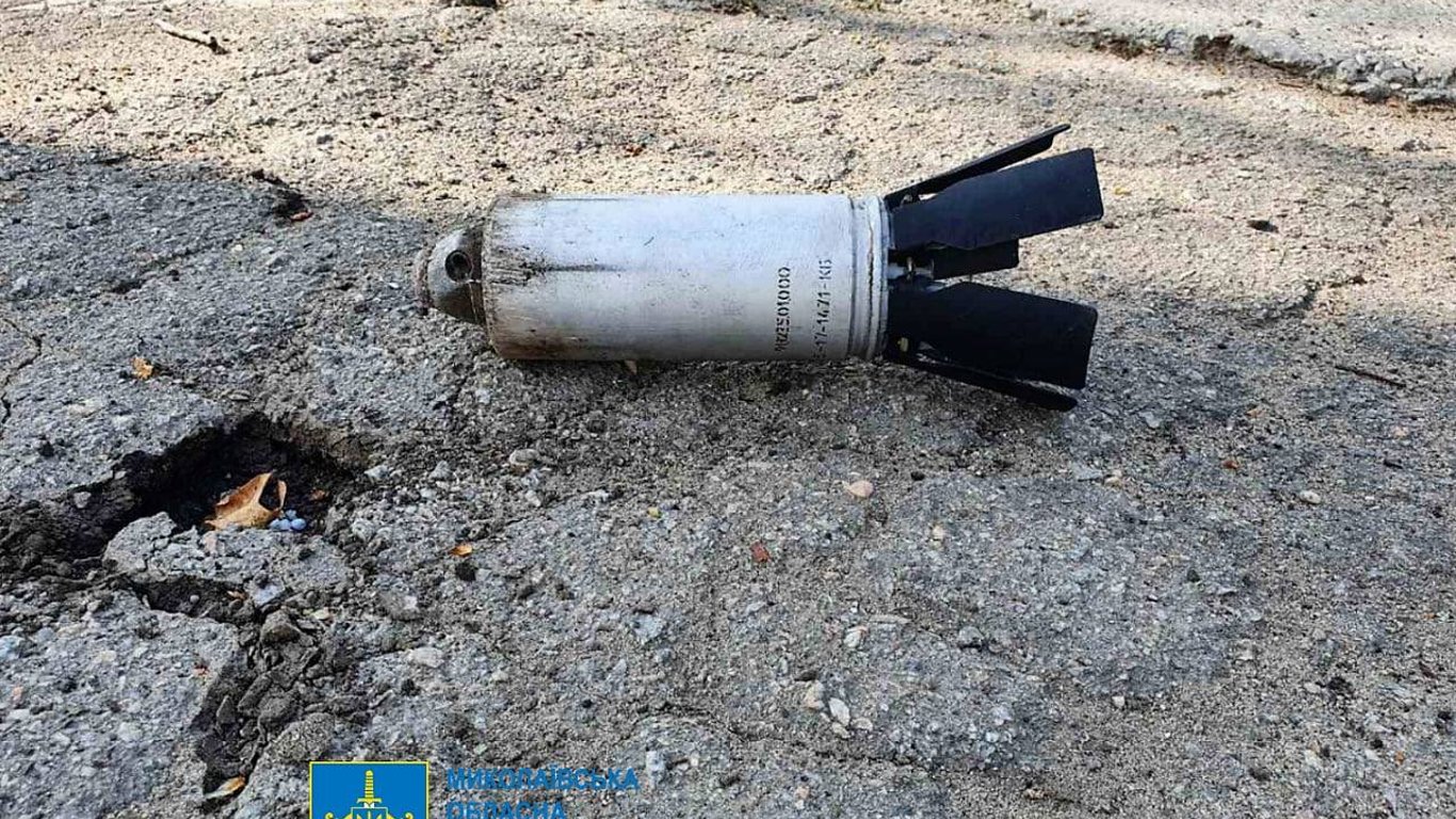 В Николаеве в результате мощных обстрелов запрещенными боеприпасами за два дня уничтожены 35 домов и 32 автомобиля