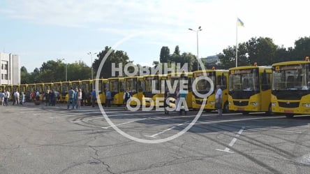 Дорога додому стане безпечнішою: в Одесу привезли нові шкільні автобуси для громад. Фото - 285x160
