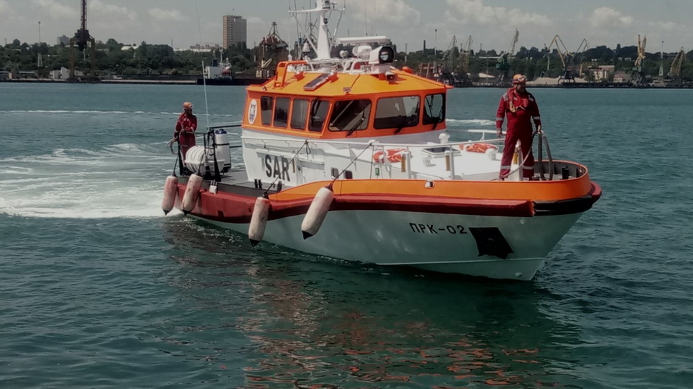 Одесские морские спасатели хотят приобрести скоростную лодку