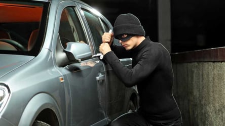 Похитили крупную сумму денег из машины: в Одессе ограбили бывшего владельца Delfi - 285x160