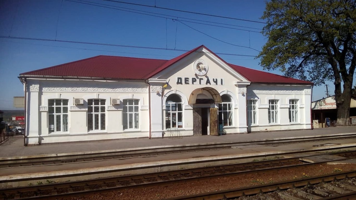 У Дергачах в Харківській області виявили голого чоловіка на вокзалі