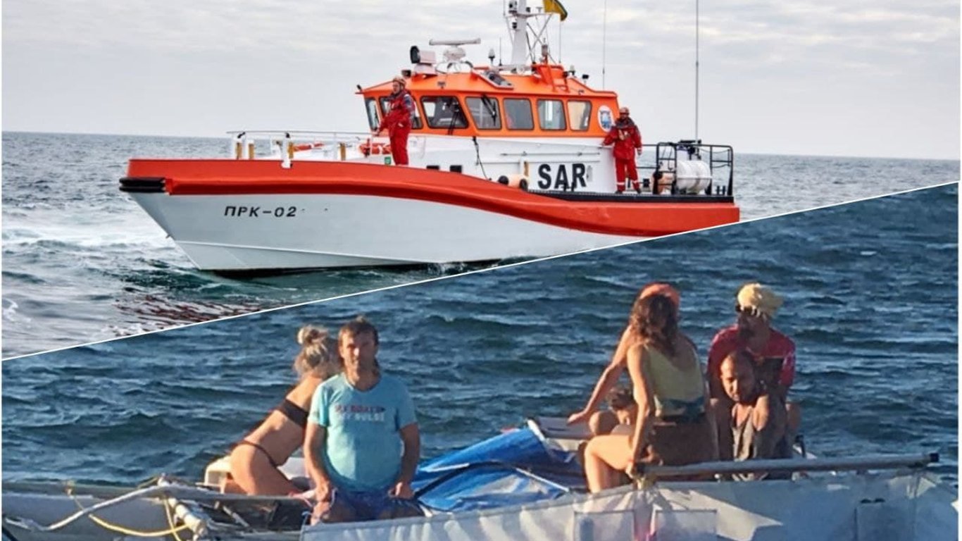 В Черном море под Одессой спасли девятерых пассажиров катера