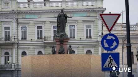 Екатерину II снесут еще нескоро: перемещение памятника "Основателям Одессы" связано с рядом бюрократических вопросов - 285x160