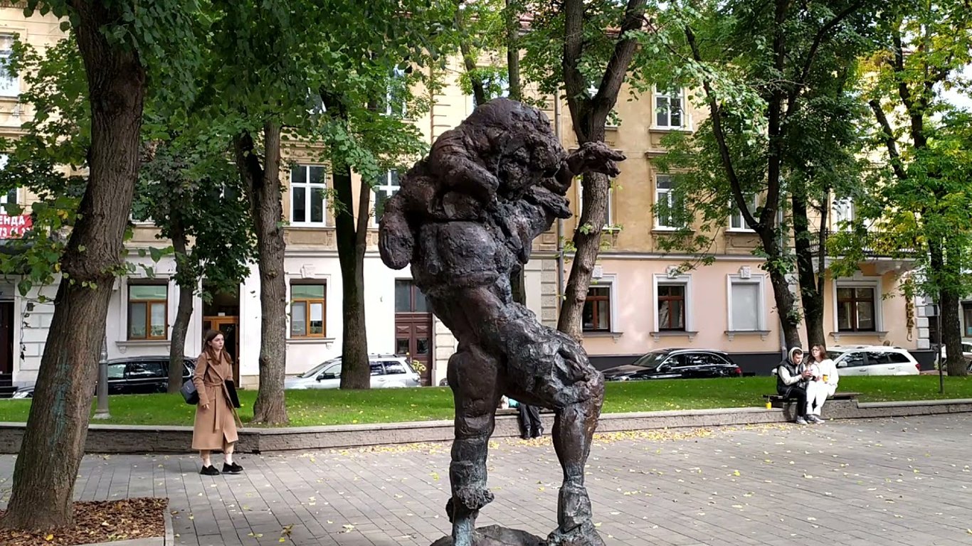 Демонтаж памятника Моцарту-сыну во Львове - петиция