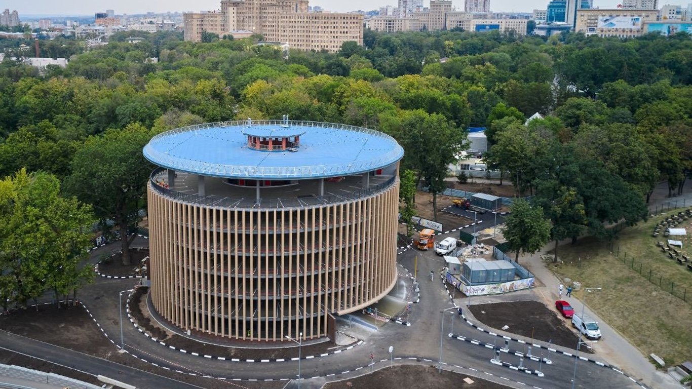 В Харькове откроют современный паркинг - подробности