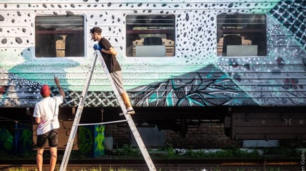 Первый легальный в Европе артпоезд: из Киева в Одессу отправится фестивальный поезд. Фото - 285x160