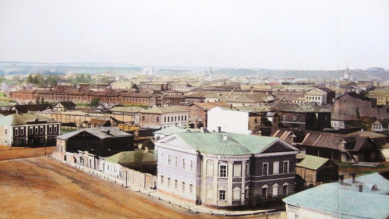 Площадь Фейербаха и скандальная история с пасквилем харьковчан на Павла I в 1800 году