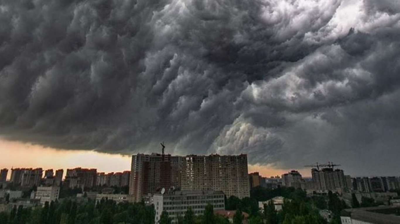 Погода на 6 липня - Київ знову накриє гроза і град