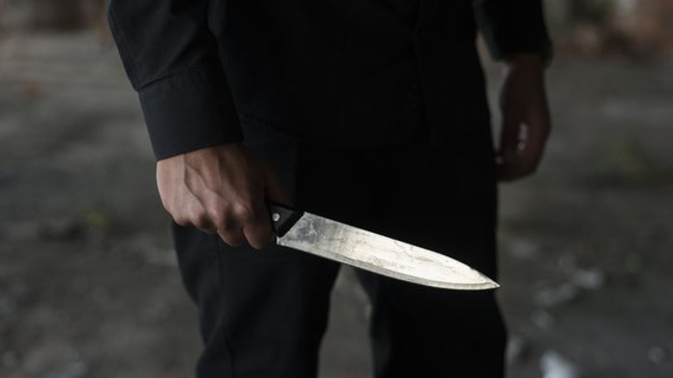 Напал на знакомого с ножом — в Одессе задержали нарушителя