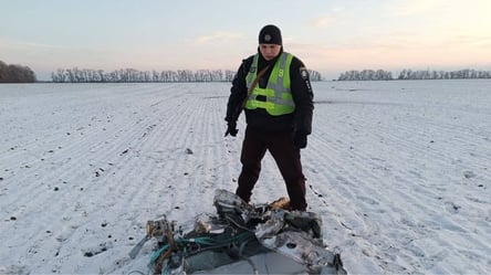 В Киевской области 5 декабря упали семь сбитых ракет: что нашли на местах падений - 285x160