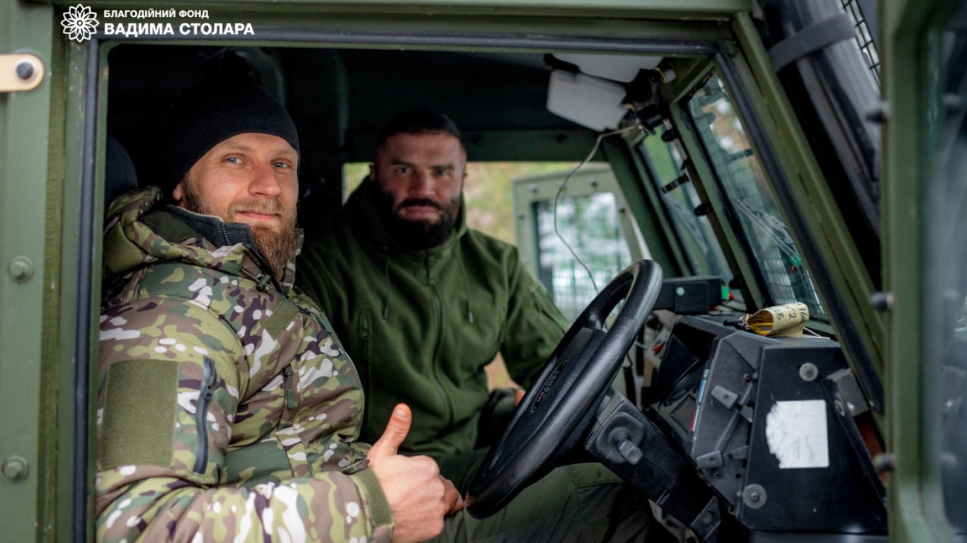 Фонд Вадима Столара предоставил защитникам Украины еще один бронированный внедорожник