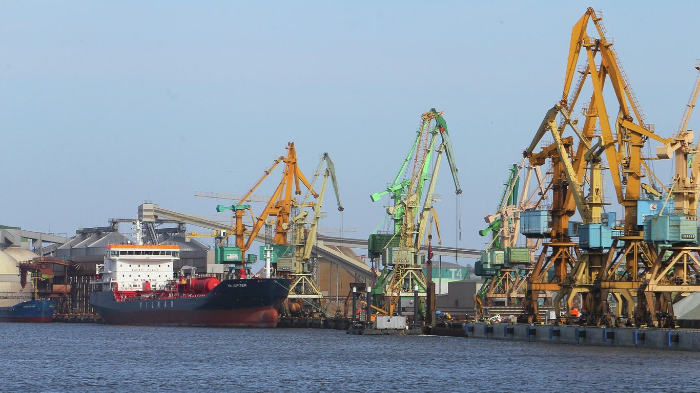 Порти всіх країн ЄС закриті для російських кораблів