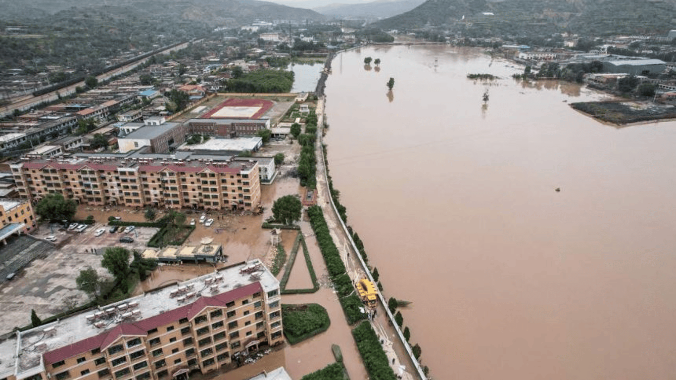 Наводнения в Китае: провинция Шаньси под водой