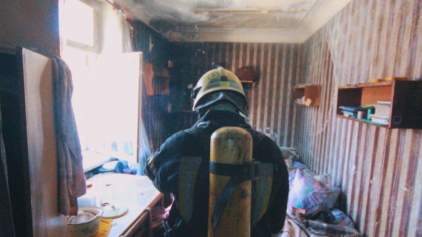 Пожар в общежитии КНУБА — спасатели эвакуировали 200 человек