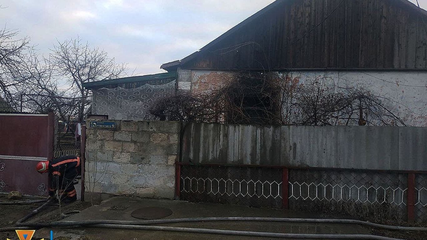 Под Одесой в результате пожара погибла женщина - Фото