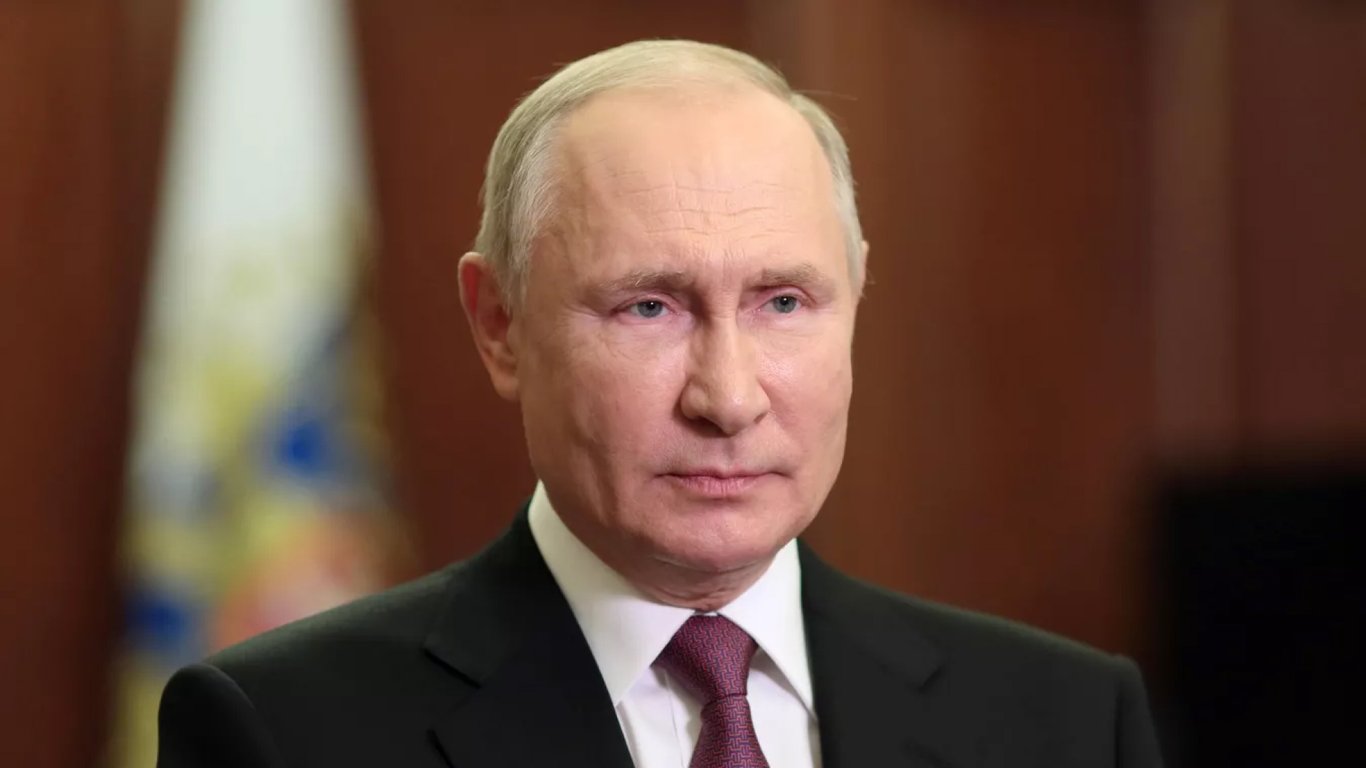 Российские депутаты хотят снести путина: требуют обвинить в госизмене