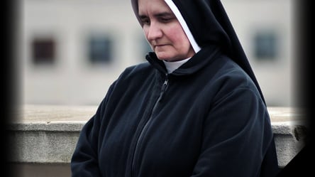 Во Львове будут прощаться с монахиней, которая трагически погибла под колесами маршрутки - 285x160