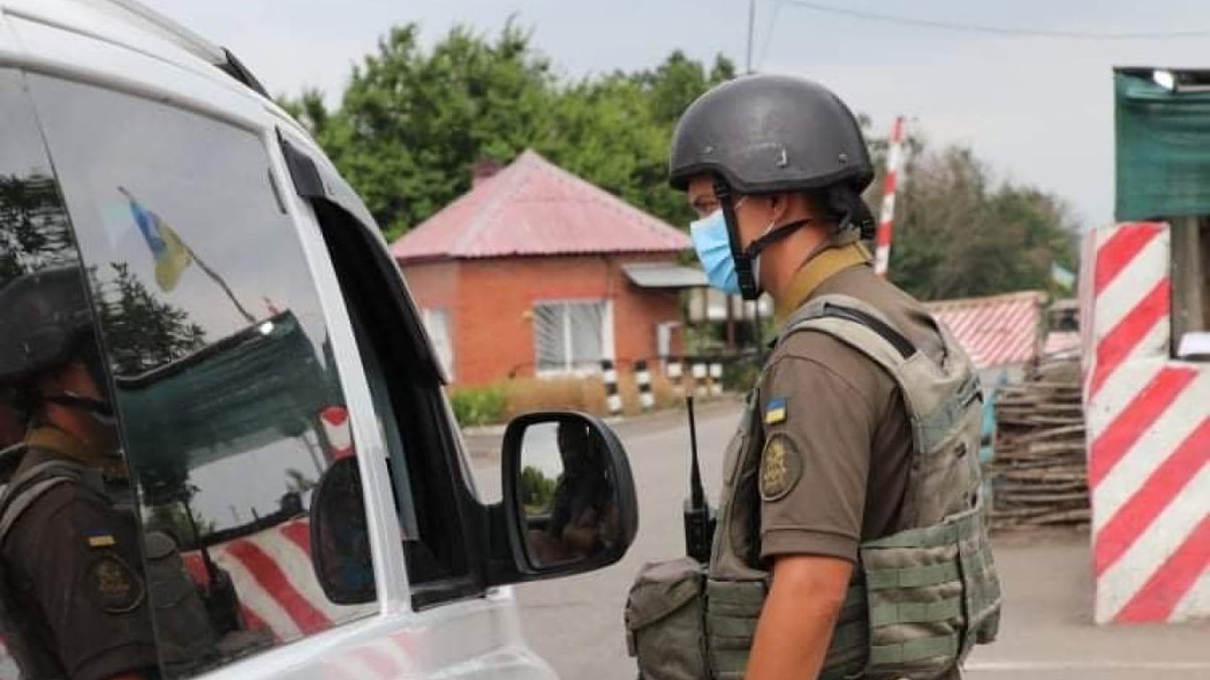 В Борисполе ужесточились проверки на блокпостах - в чем причина