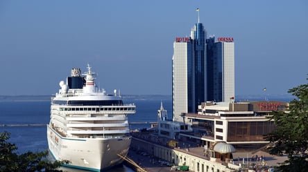 Розвиток морського туризму: у 2022 році до Одеси можуть завітати 37 круїзних лайнерів - 285x160