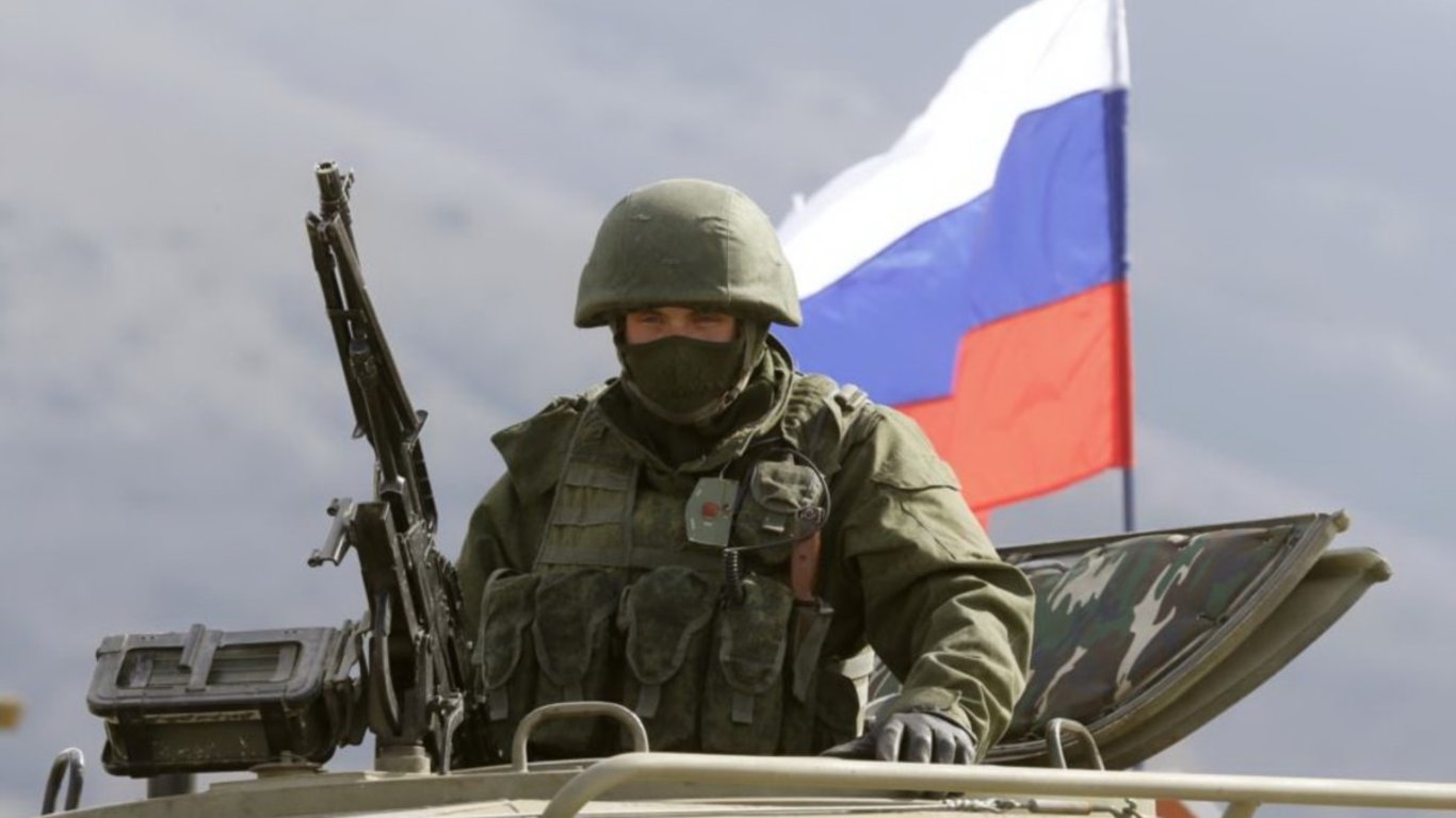 Россия перебросила десантников и бронетехнику в Брянскую область