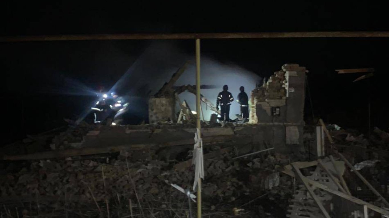 Уночі росіяни обстріляли два села Запорізького району