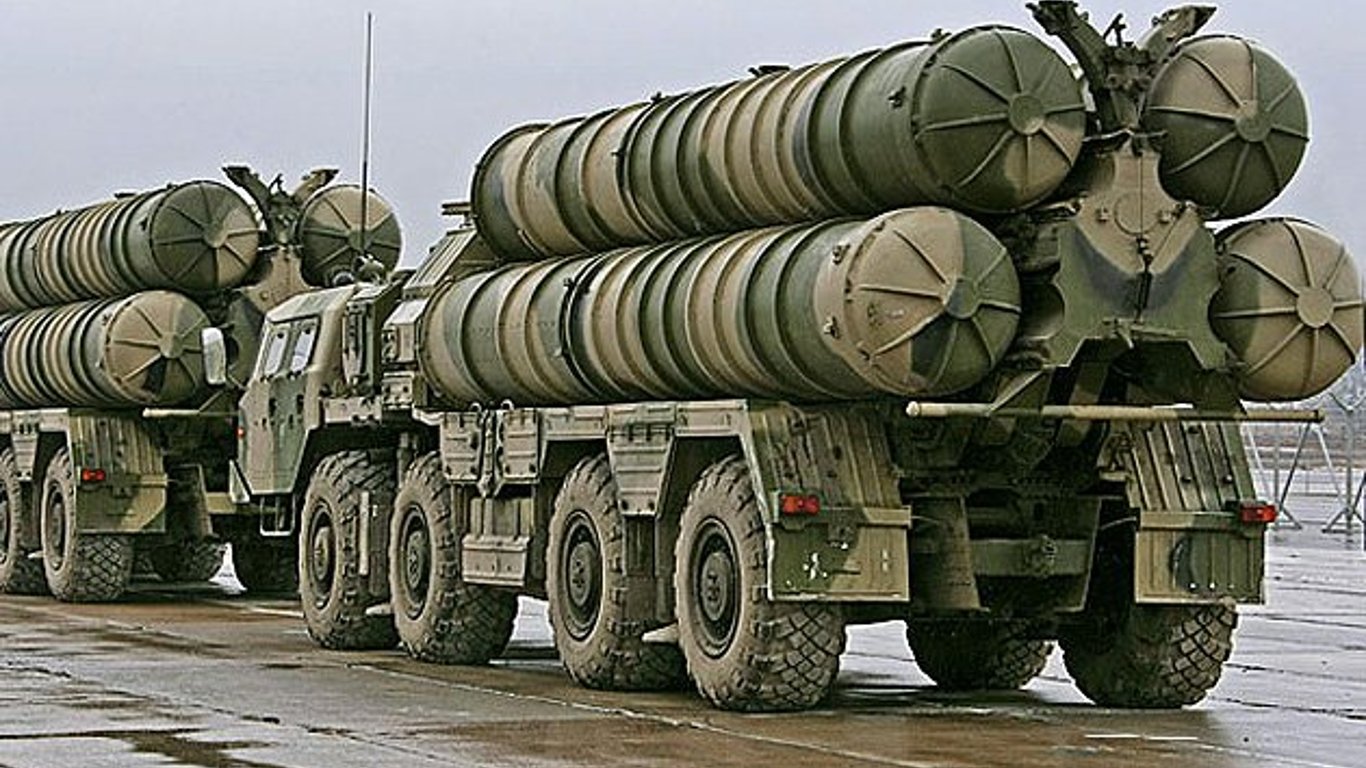 Россияне стягивают в Беларусь все больше ракет, — СМИ