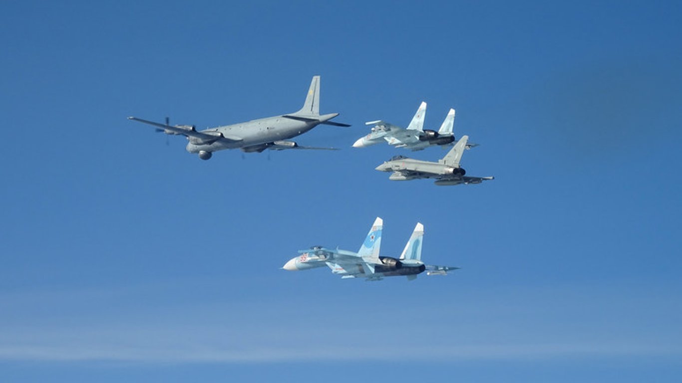 Истребители НАТО за неделю 11 раз перехватывали самолеты РФ над Балтийским морем