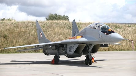 Байден наложил вето на поставку польских истребителей в Украину - СМИ - 285x160