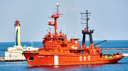 Окупанти захопили рятувальне судно "Сапфір" і ведуть до Севастополя - 285x160