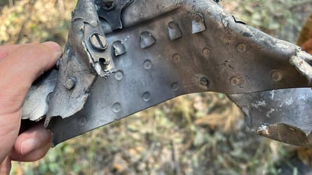 Поліція Київщини показала фото уламків ще однієї збитої ракети - 285x160