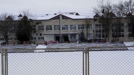 У Львові знову "замінували" школи: евакуацію проводять відразу ж у кількох закладах. Фото - 285x160