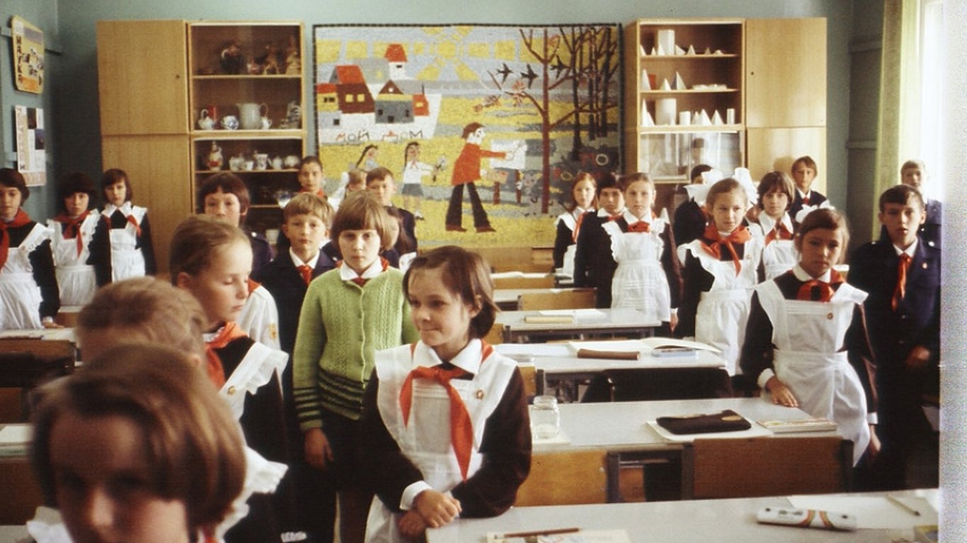 6 абсурдних заборон у школах СРСР