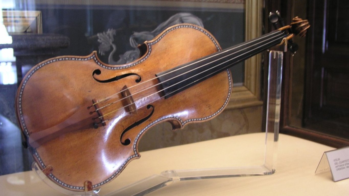 Ученые выяснили, почему скрипки Страдивари имеют уникальное звучание - подробности
