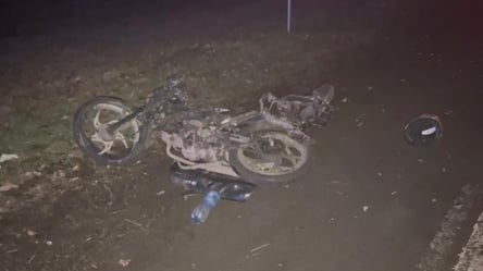 Смертельна ДТП на Київщині: мотоцикліст на повній швидкості врізався в авто. Фото - 285x160