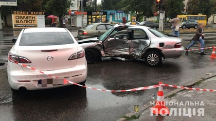 В Одессе произошло смертельное ДТП с участием полицейского: он проехал на "красный" - 285x160