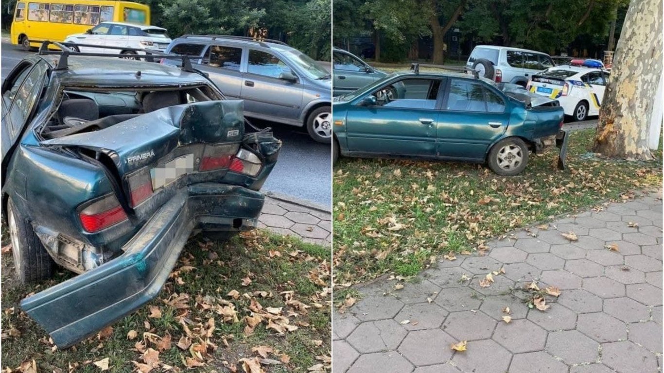 Сначала в бордюр, а потом в дерево - в Одессе Nissan вылетел на тротуар