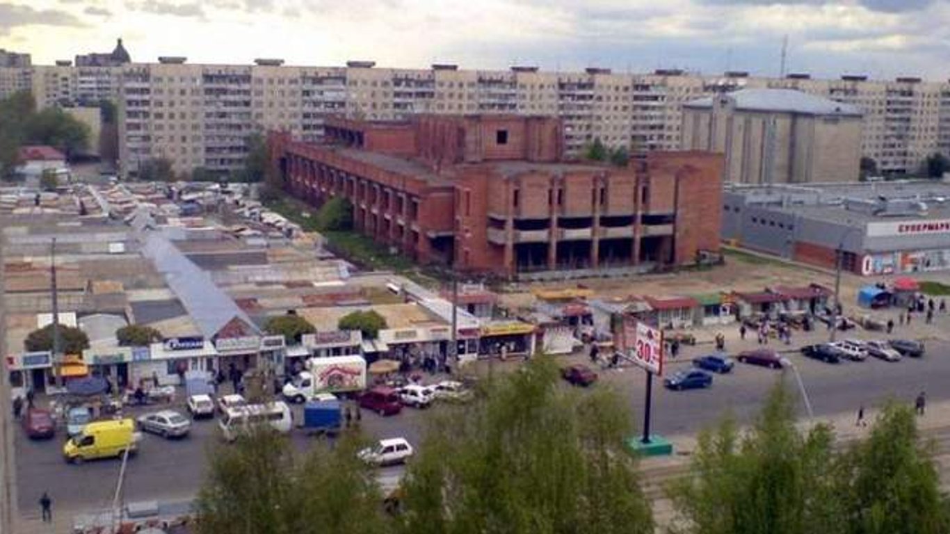 Во Львове сносят дворец культуры ЛАЗа - здание стояло недостроенным 47 лет