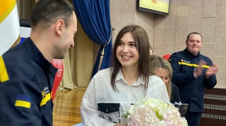 Любовь против войны: в Одесской области спасатели помогли коллеге устроить свадьбу - 285x160