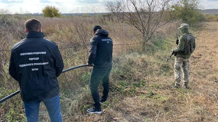 Одеські прикордонники знайшли "спиртопровід" на кордоні з Молдовою. Відео - 285x160