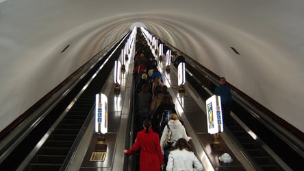 Метро "Арсенальная": самая глубокая станция в мире - 285x160