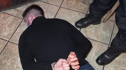 Ховалися від поліції в туалеті: у Вінниці сталася стрілянина у нічному клубі. Відео - 285x160